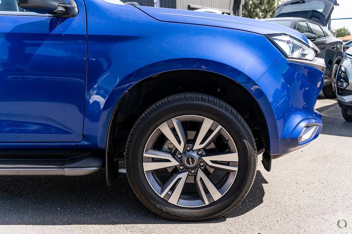 2023 Isuzu MU-X LS-T