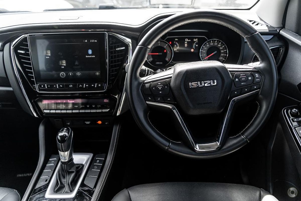 2023 Isuzu MU-X LS-T