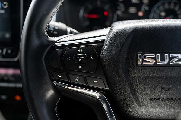 2023 Isuzu MU-X LS-T