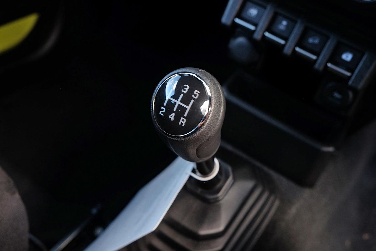 2024 Suzuki Jimny GLX GJ