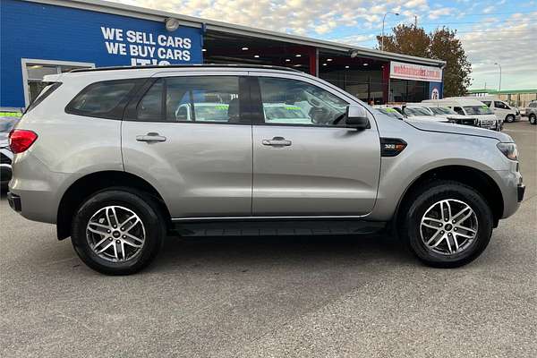 2017 Ford Everest Ambiente UA
