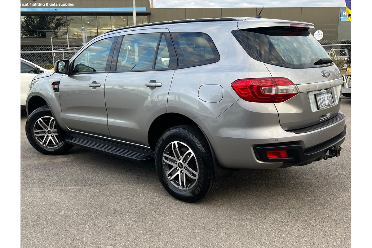 2017 Ford Everest Ambiente UA
