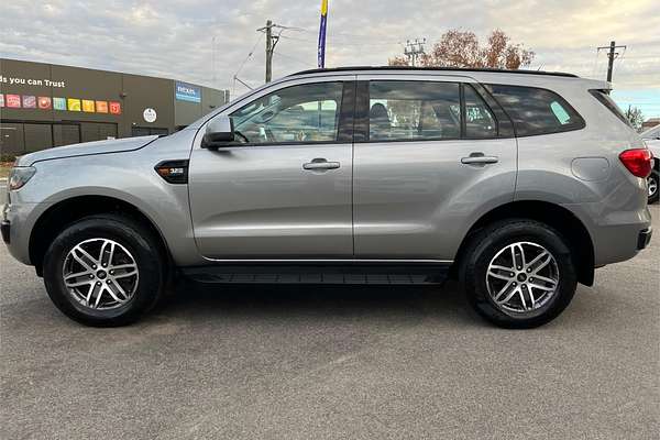 2017 Ford Everest Ambiente UA