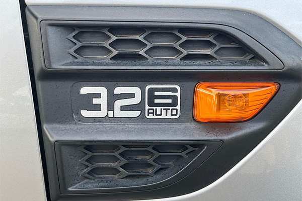 2017 Ford Everest Ambiente UA