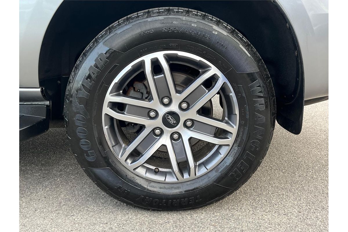 2017 Ford Everest Ambiente UA