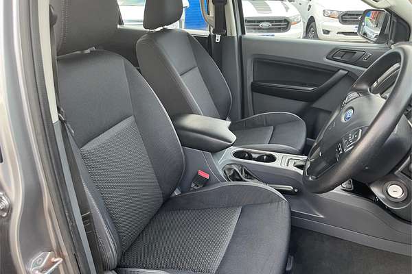 2017 Ford Everest Ambiente UA