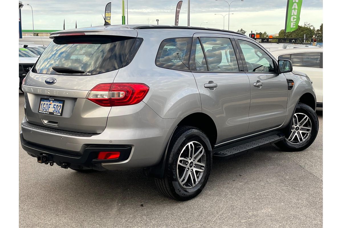 2017 Ford Everest Ambiente UA