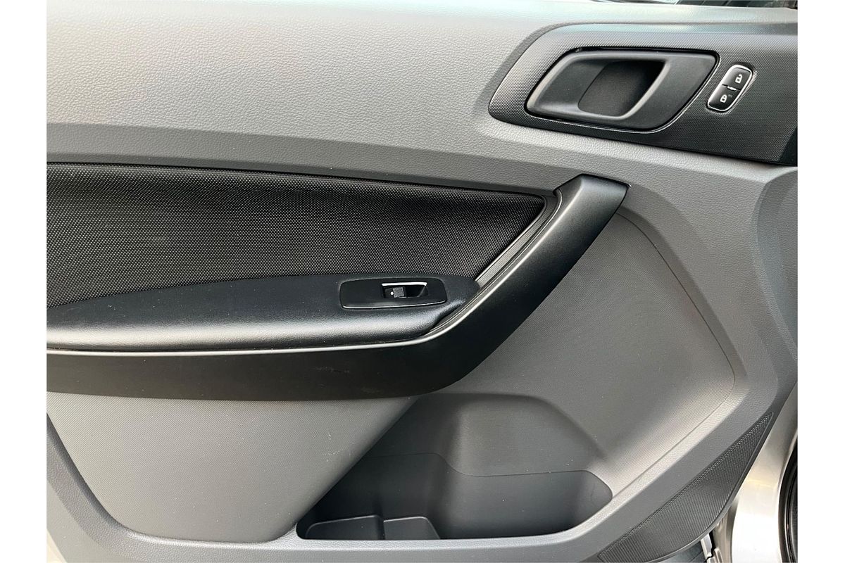 2017 Ford Everest Ambiente UA