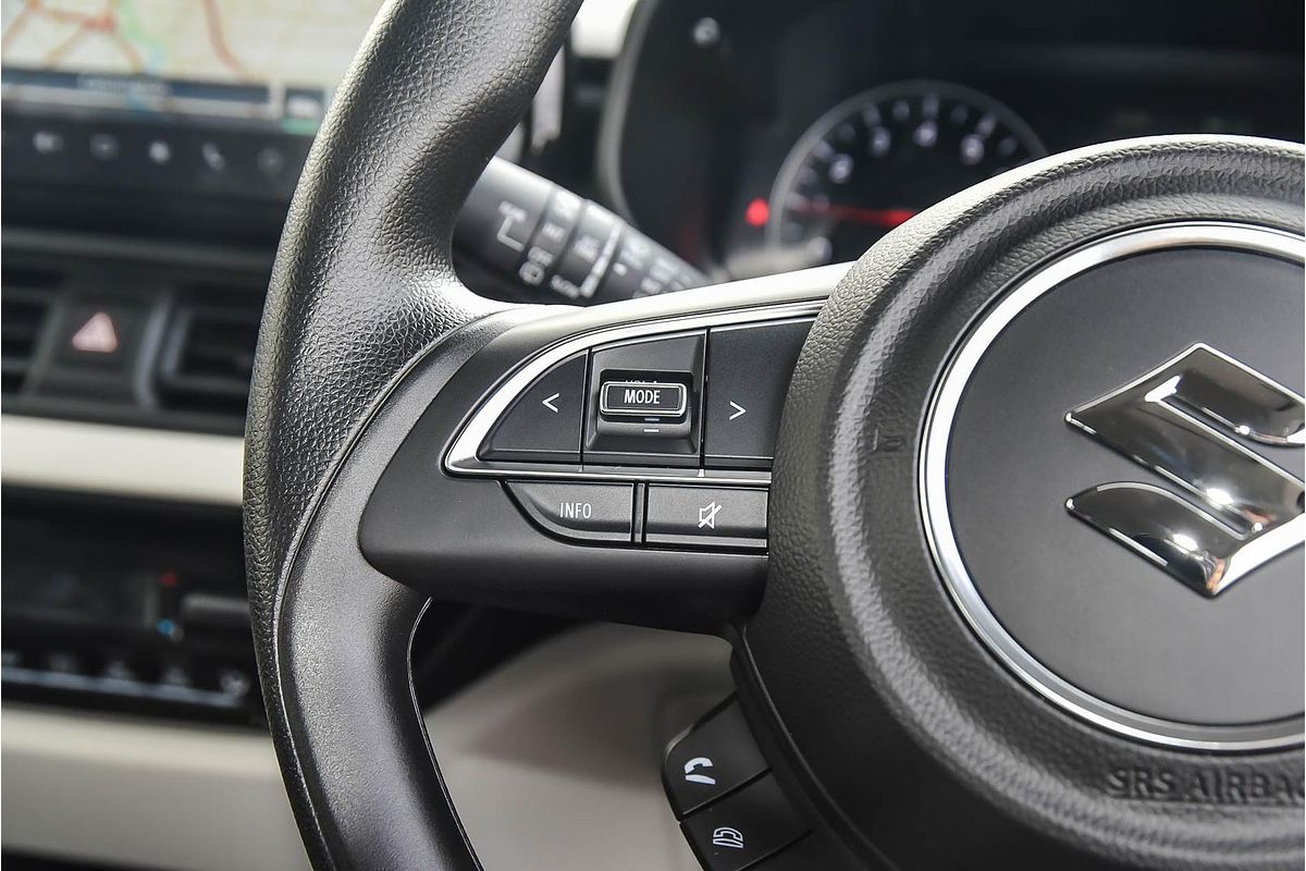 2025 Suzuki Swift Hybrid UZ