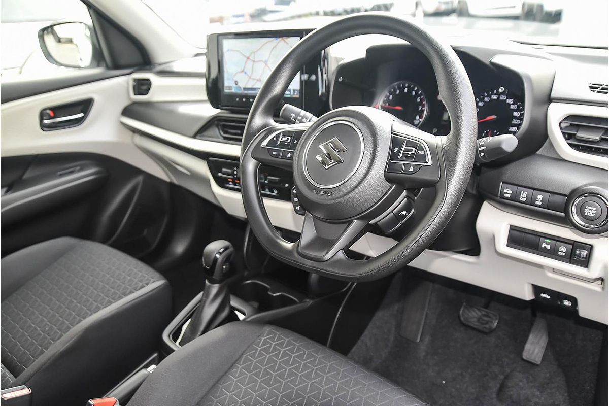 2025 Suzuki Swift Hybrid UZ