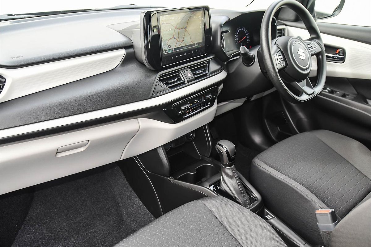 2025 Suzuki Swift Hybrid UZ