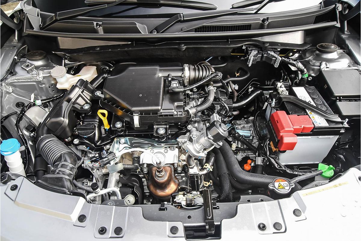 2025 Suzuki Swift Hybrid UZ
