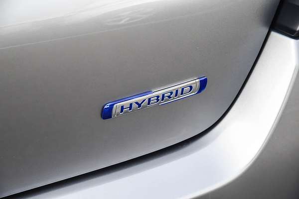 2025 Suzuki Swift Hybrid UZ