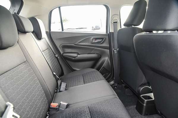 2025 Suzuki Swift Hybrid UZ