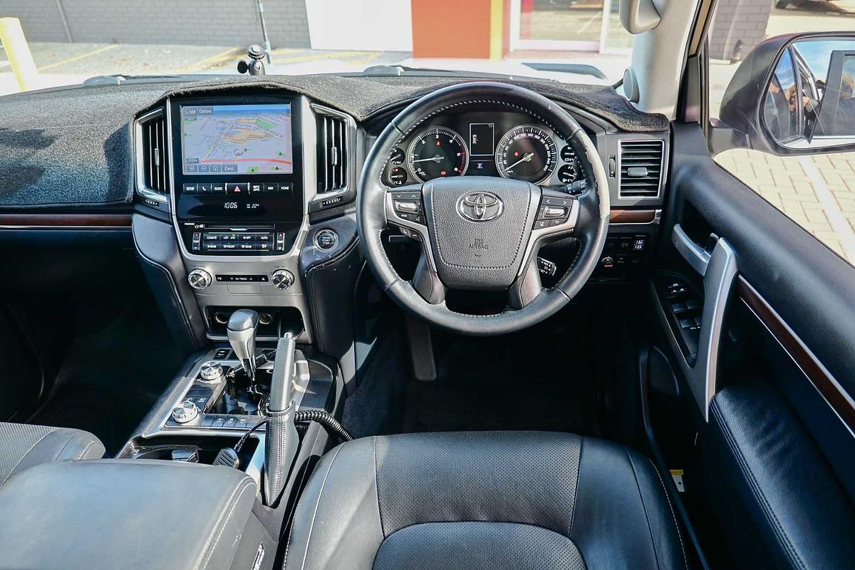 2017 Toyota Landcruiser VX VDJ200R
