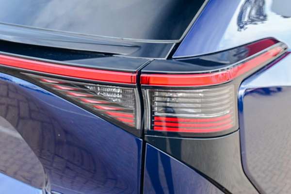 2024 Toyota bZ4X YEAM15R