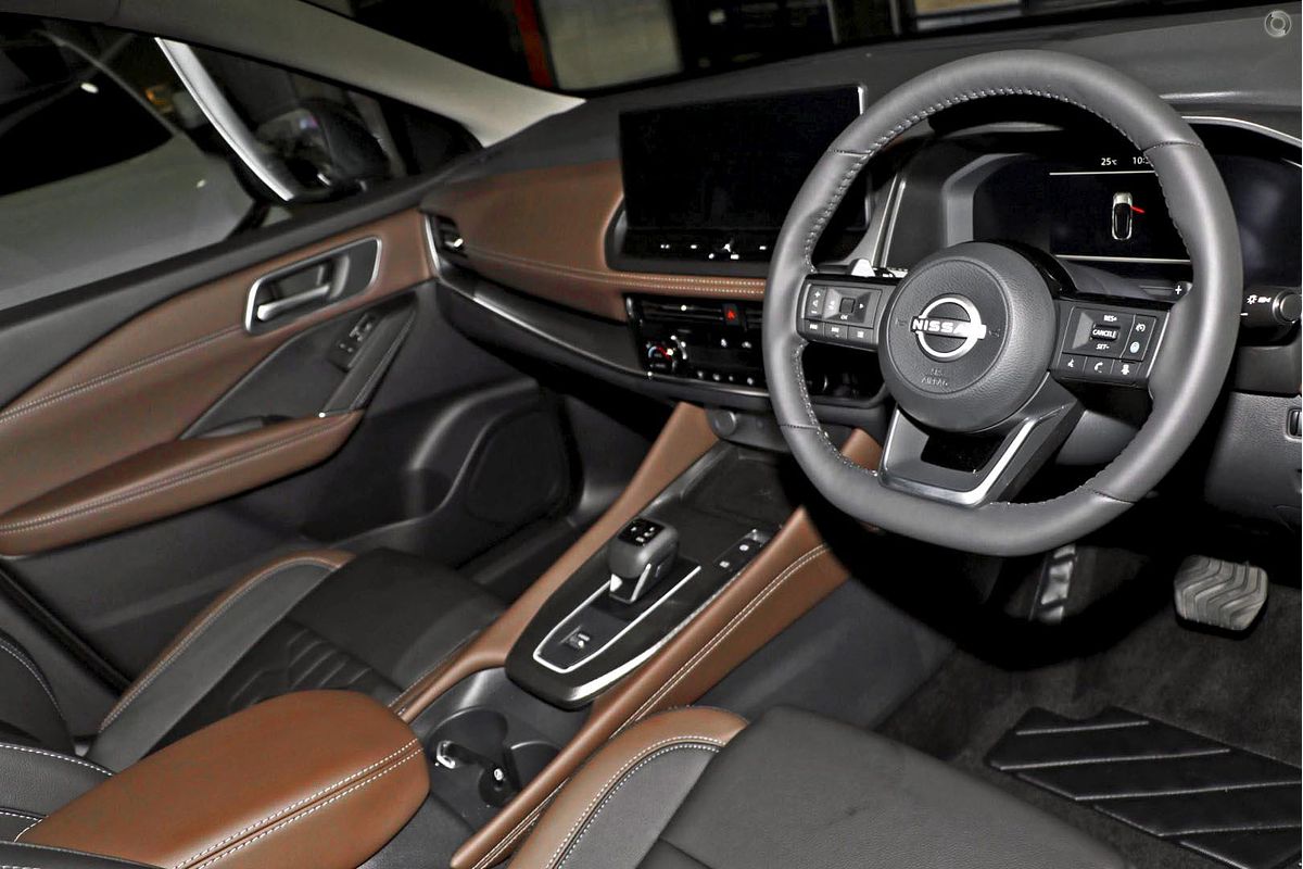 2025 Nissan QASHQAI Ti J12