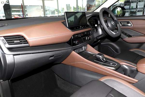 2025 Nissan QASHQAI Ti J12