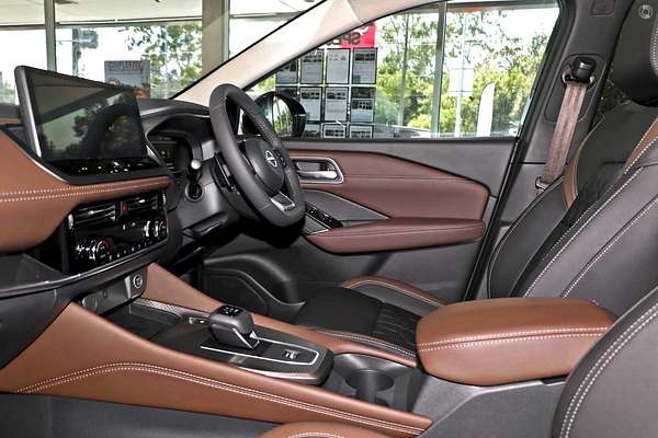 2025 Nissan QASHQAI Ti J12