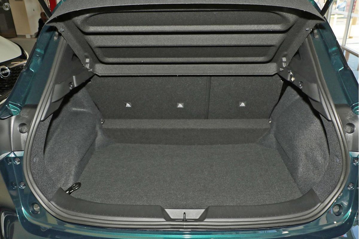 2025 Nissan QASHQAI Ti J12