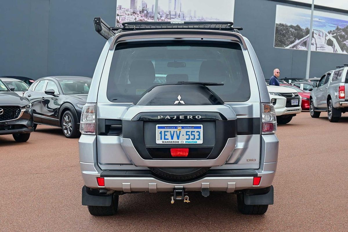 2015 Mitsubishi Pajero GLX NX