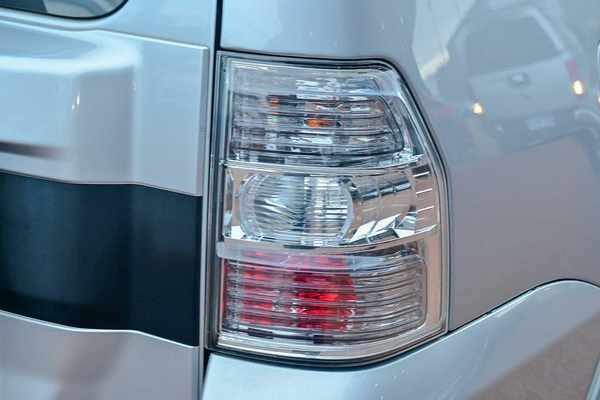 2015 Mitsubishi Pajero GLX NX