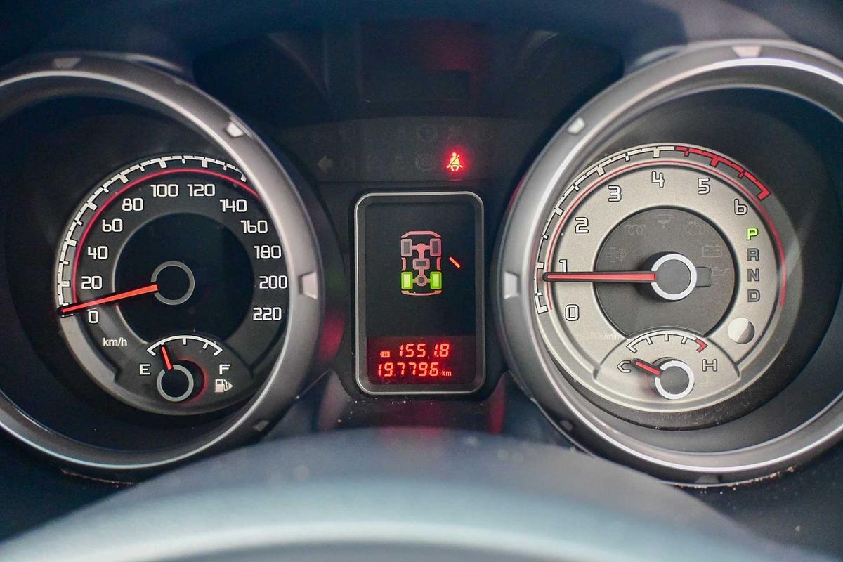 2015 Mitsubishi Pajero GLX NX
