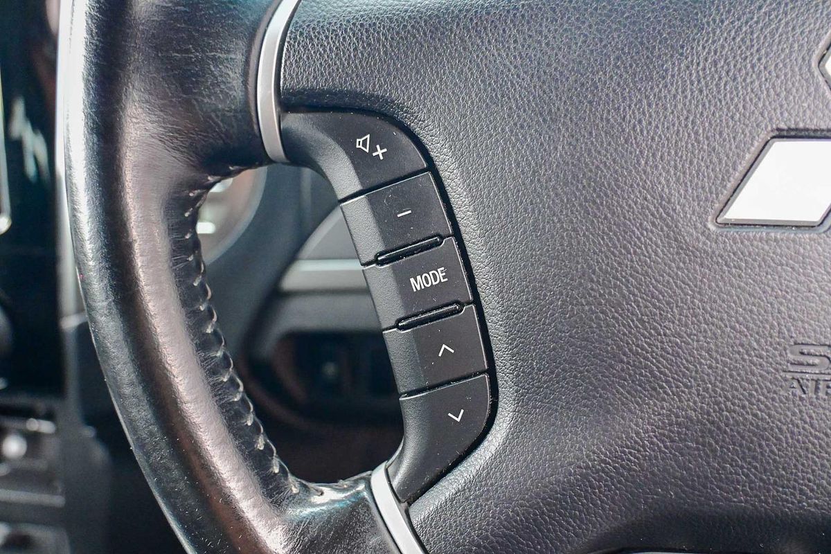 2015 Mitsubishi Pajero GLX NX