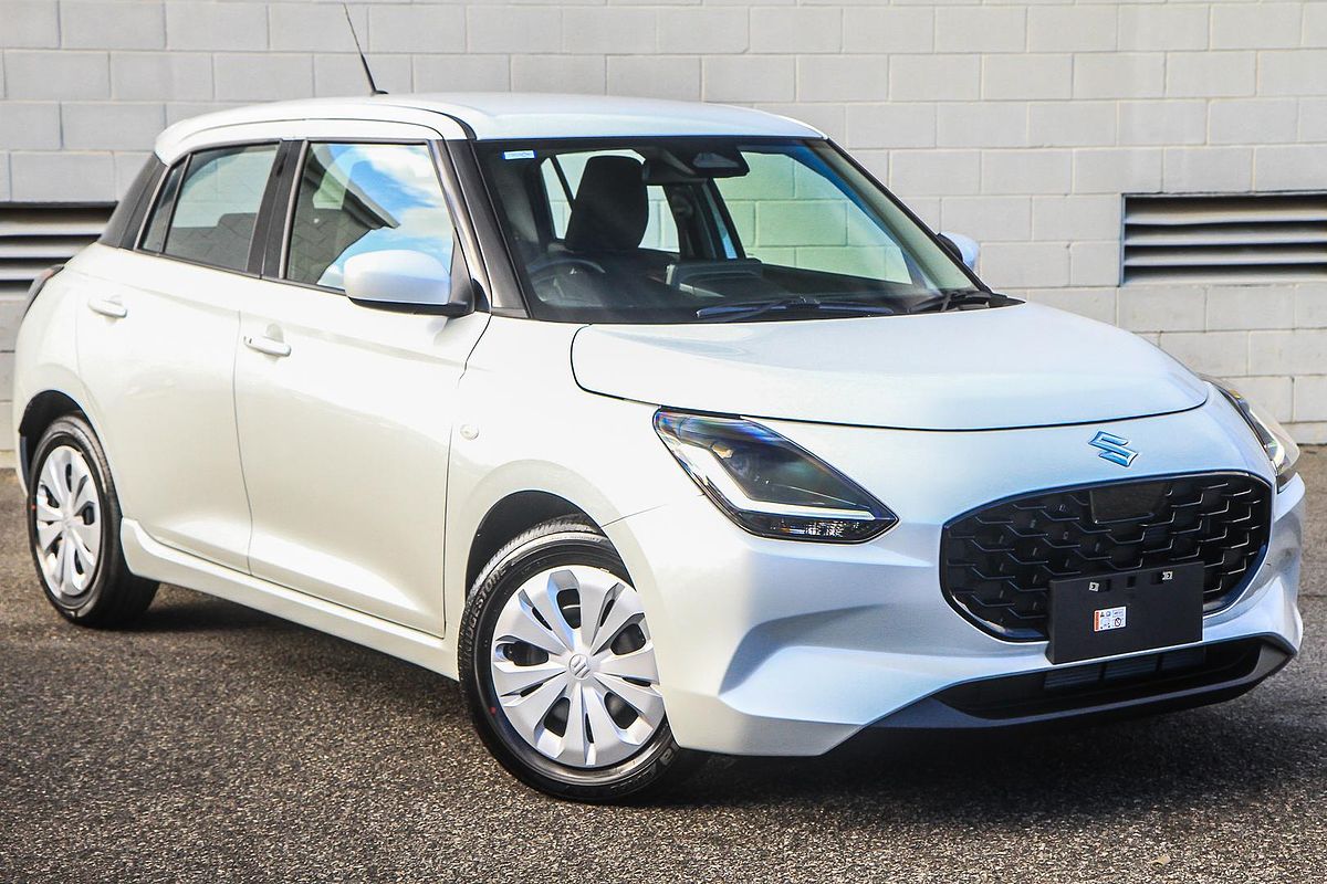 2025 Suzuki Swift Hybrid UZ