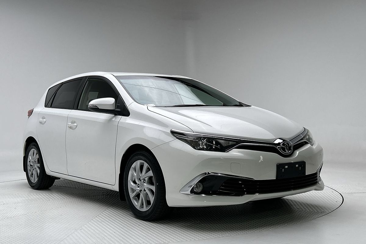 2017 Toyota Corolla Ascent Sport ZRE182R