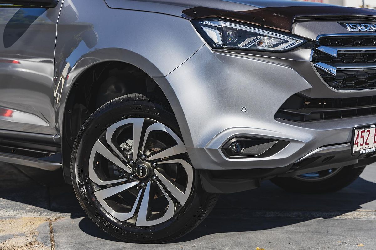 2022 Isuzu MU-X LS-T