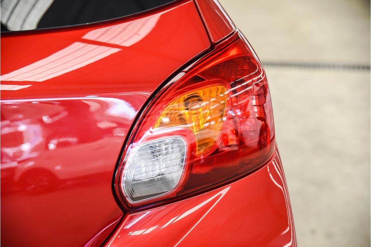 2021 Mitsubishi Mirage ES LB