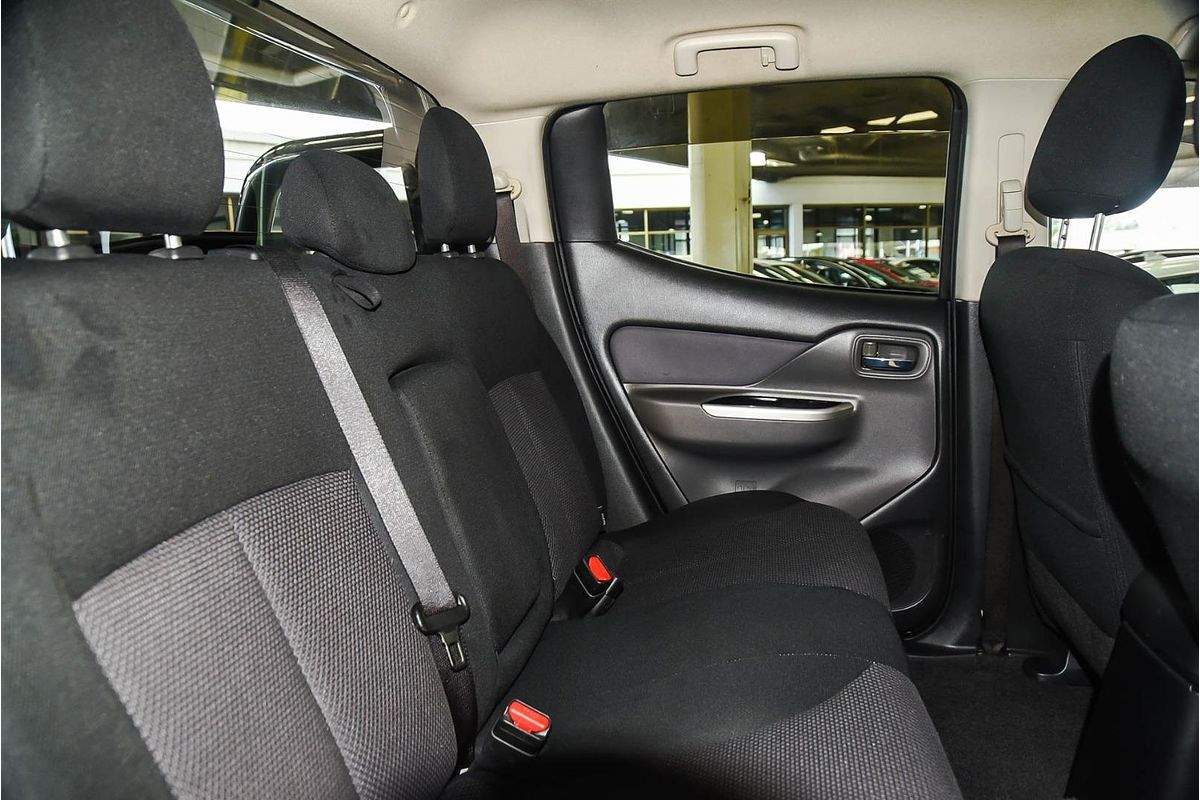 2015 Mitsubishi Triton GLS MQ 4X4
