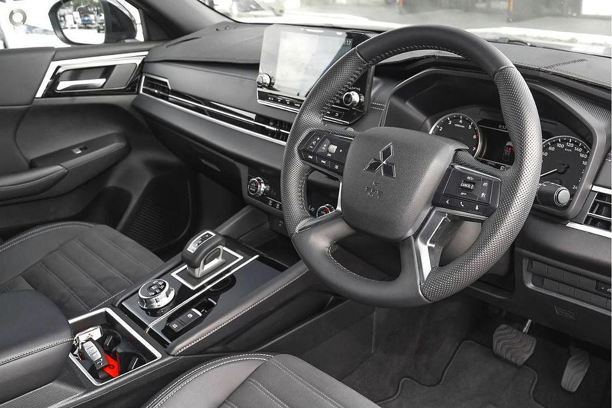 2024 Mitsubishi Outlander Black Edition ZM 2WD