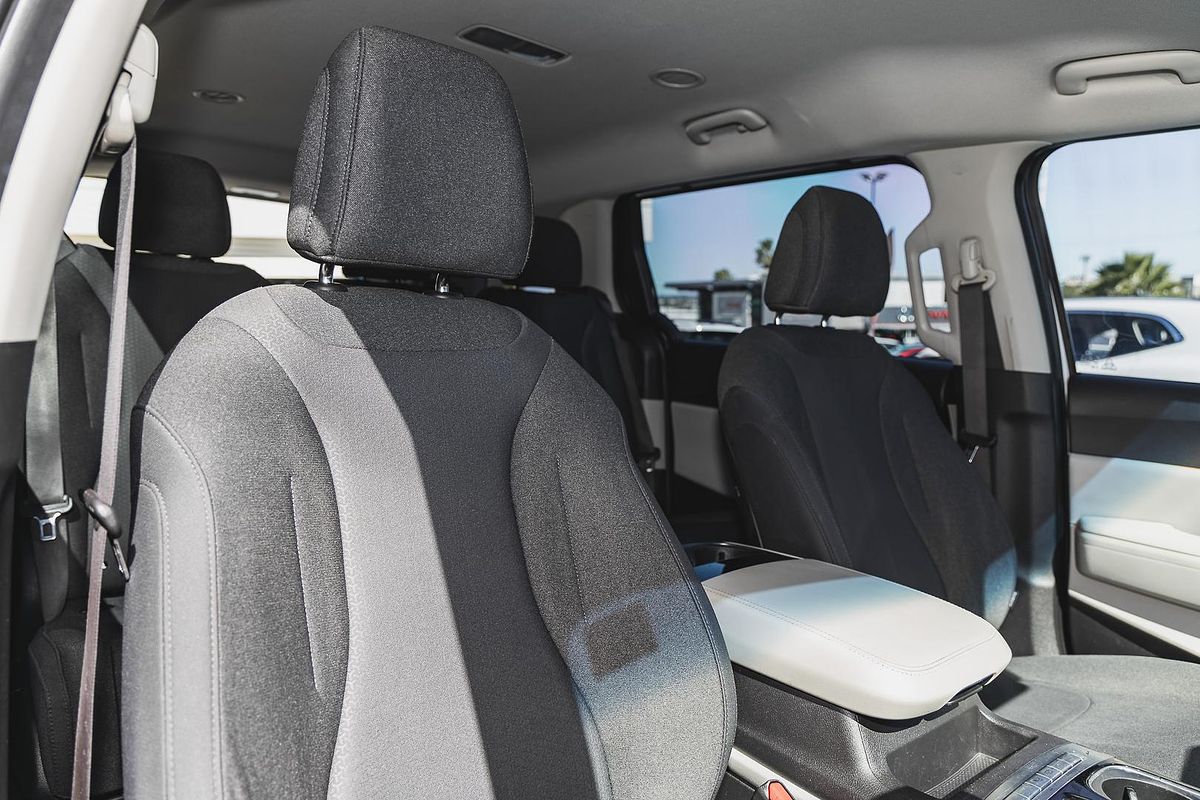 2021 Kia Carnival Si KA4