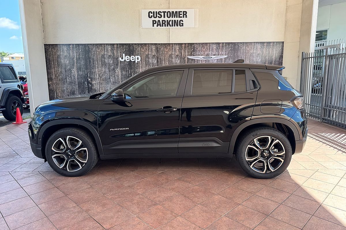 2024 Jeep Avenger Summit JJ