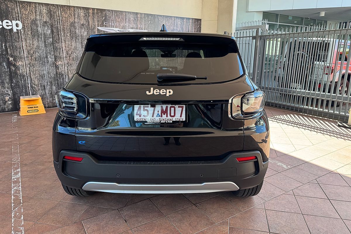 2024 Jeep Avenger Summit JJ