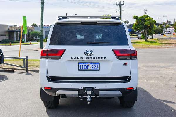 2024 Toyota Landcruiser GR Sport FJA300R