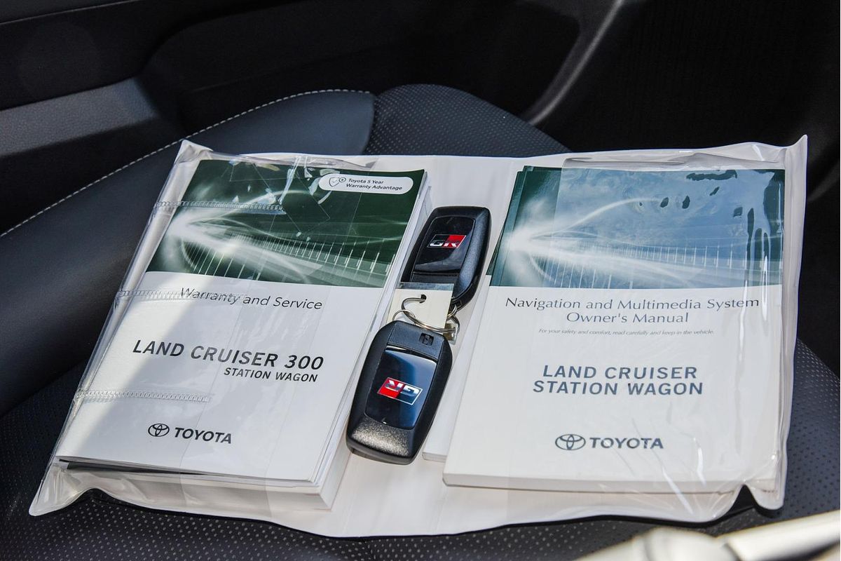 2024 Toyota Landcruiser GR Sport FJA300R
