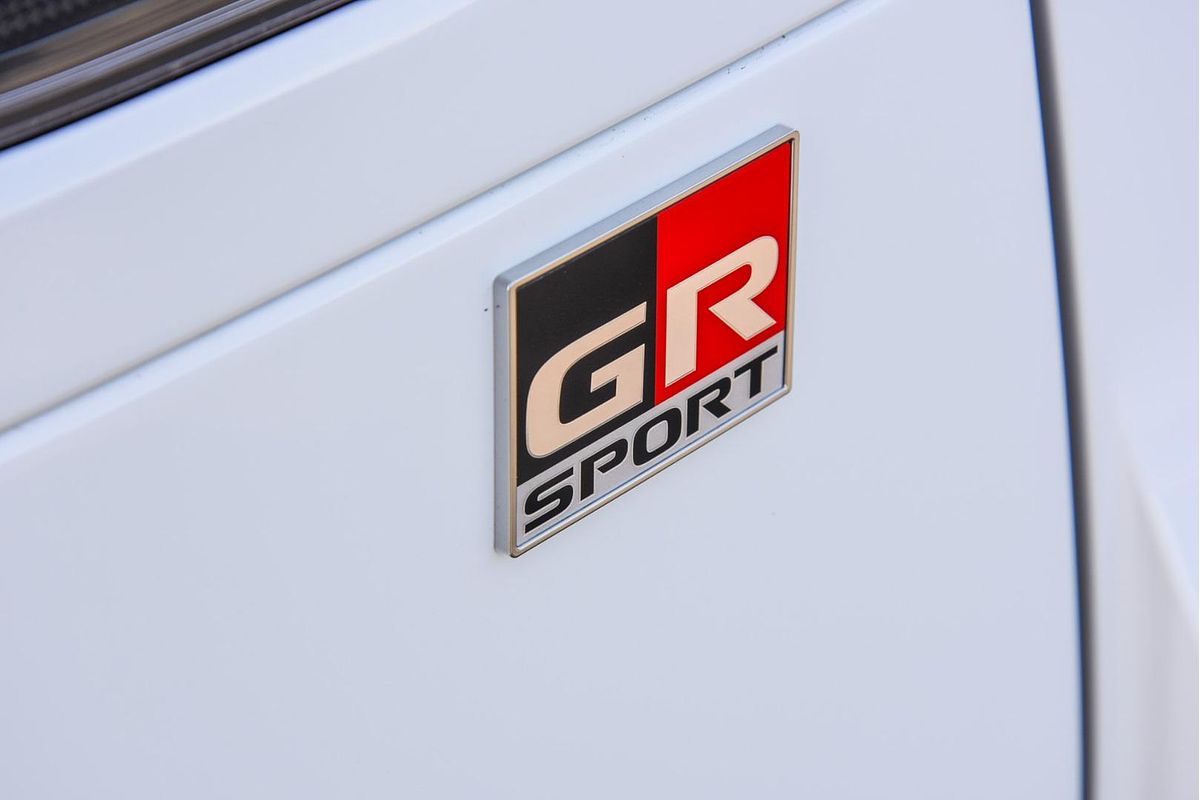 2024 Toyota Landcruiser GR Sport FJA300R