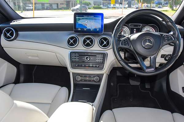 2016 Mercedes-Benz GLA-Class GLA180 X156