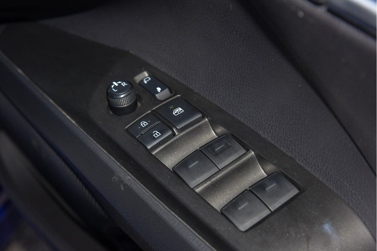 2021 Toyota Camry Ascent Sport AXVH70R