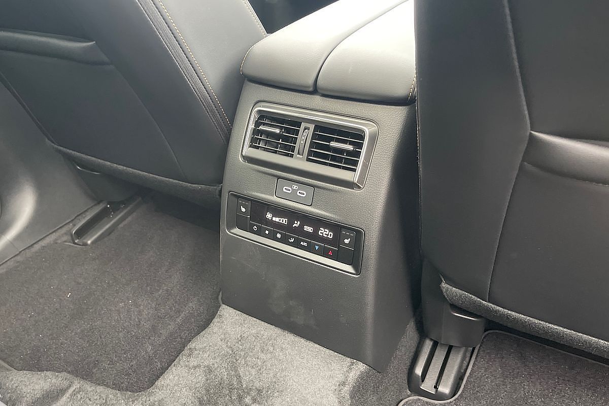 2024 Mazda CX-90 G50e Azami KK