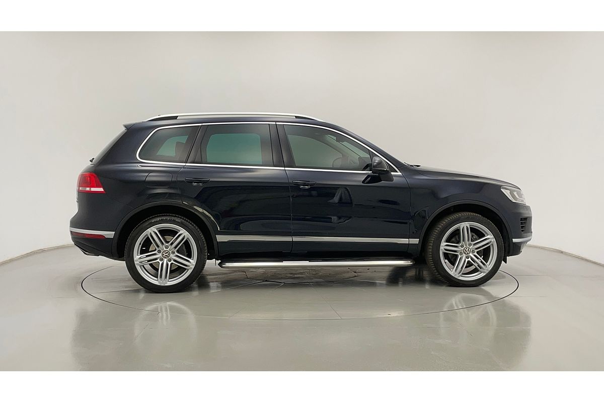 2016 Volkswagen Touareg 150TDI Element 7P