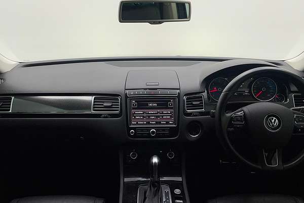2016 Volkswagen Touareg 150TDI Element 7P