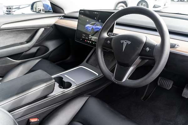 2023 Tesla Model 3 Rear-Wheel Drive