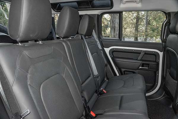 2024 Land Rover Defender 110 P400 X-Dynamic HSE L663