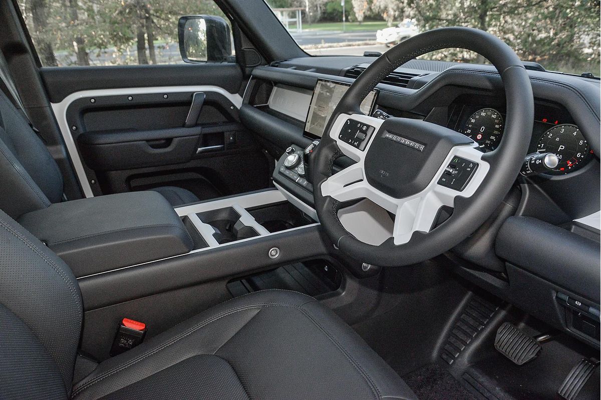 2024 Land Rover Defender 110 P400 X-Dynamic HSE L663