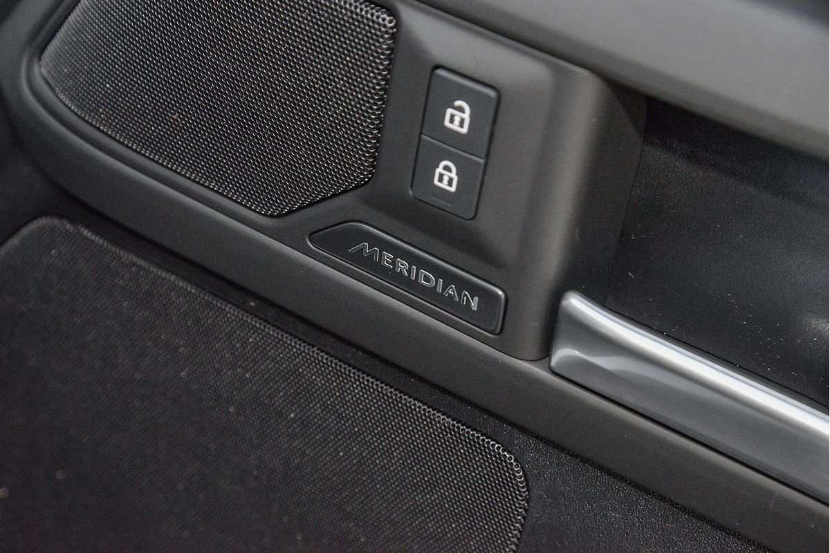 2024 Land Rover Defender 110 P400 X-Dynamic HSE L663
