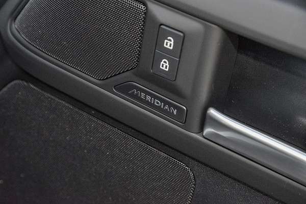 2024 Land Rover Defender 110 P400 X-Dynamic HSE L663